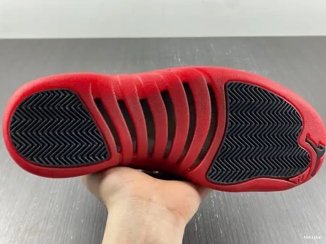 Reps TB Game Jordan Retro (2016) Flu 12 130690-002 0424
